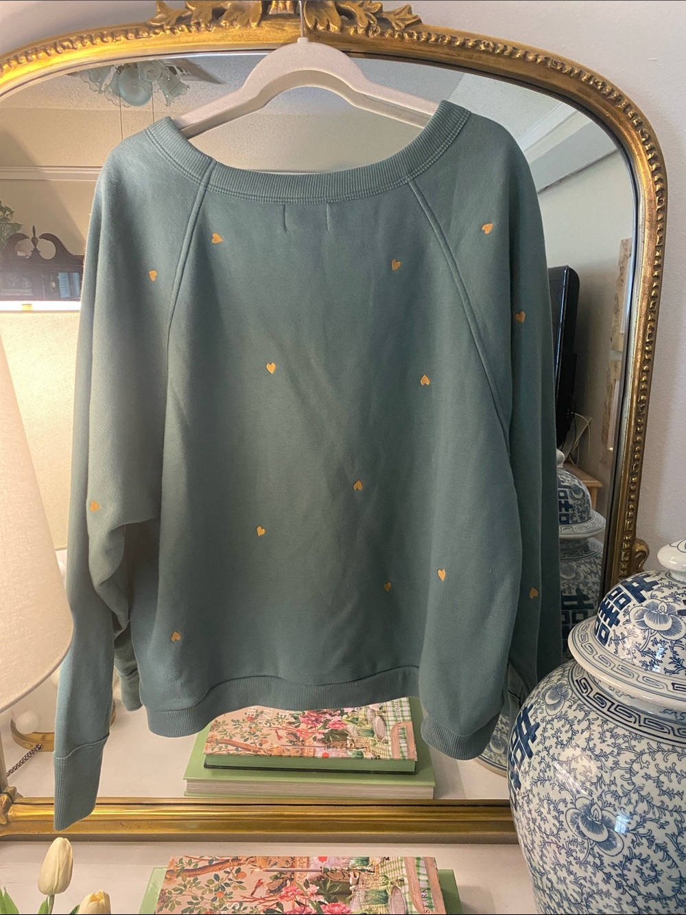 Universal Thread Embroidered Heart Sweater - Picture 3 of 3